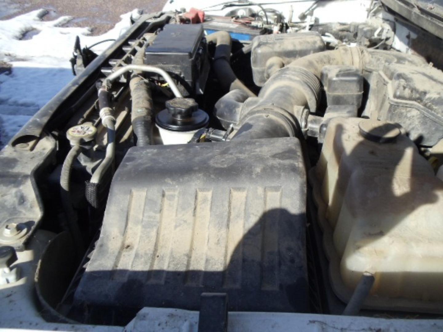 2010 White /Tan Ford F-150 XL (1FTVX1EV2AK) with an 5.4L V8 Gas engine, Automatic transmission, located at 5465 Highway 2 W., Columbia Falls, MT, 59912, (406) 892-4407, 48.352188, -114.240929 - Photo#25